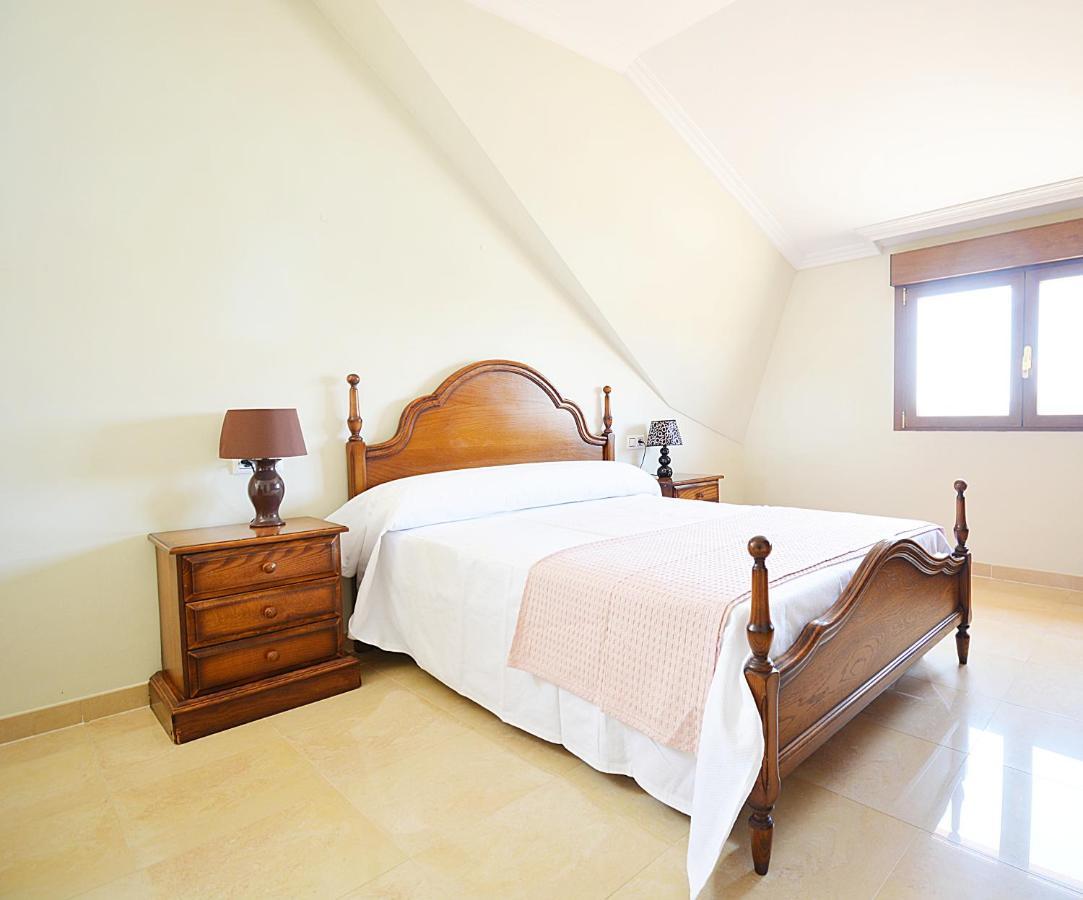 Galihost - Casa Con Precioso Jardin En Vilanova De Arousa Esterno foto