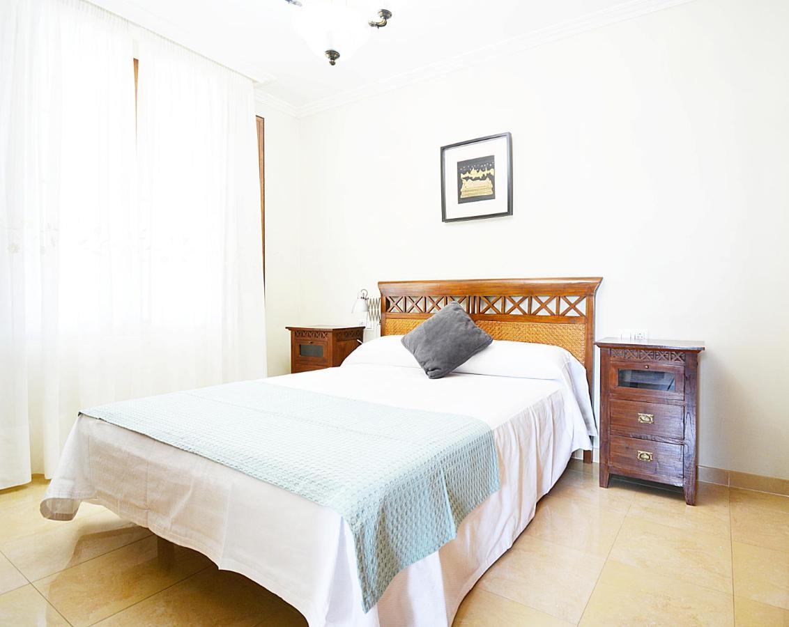 Galihost - Casa Con Precioso Jardin En Vilanova De Arousa Esterno foto