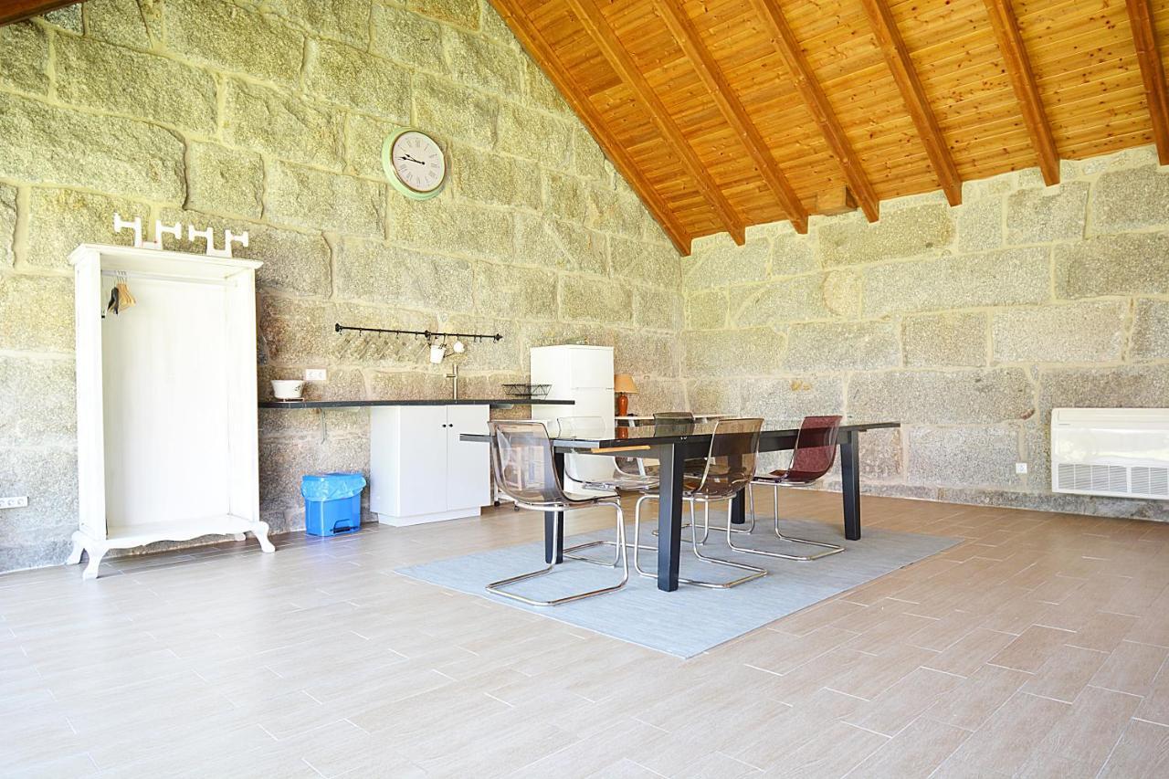 Galihost - Casa Con Precioso Jardin En Vilanova De Arousa Esterno foto