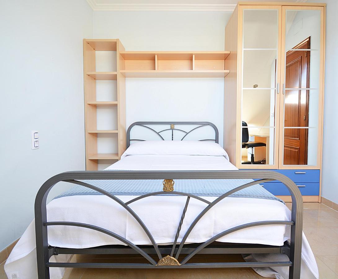 Galihost - Casa Con Precioso Jardin En Vilanova De Arousa Esterno foto