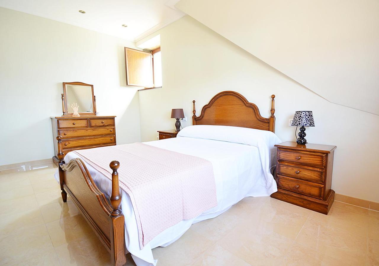 Galihost - Casa Con Precioso Jardin En Vilanova De Arousa Esterno foto