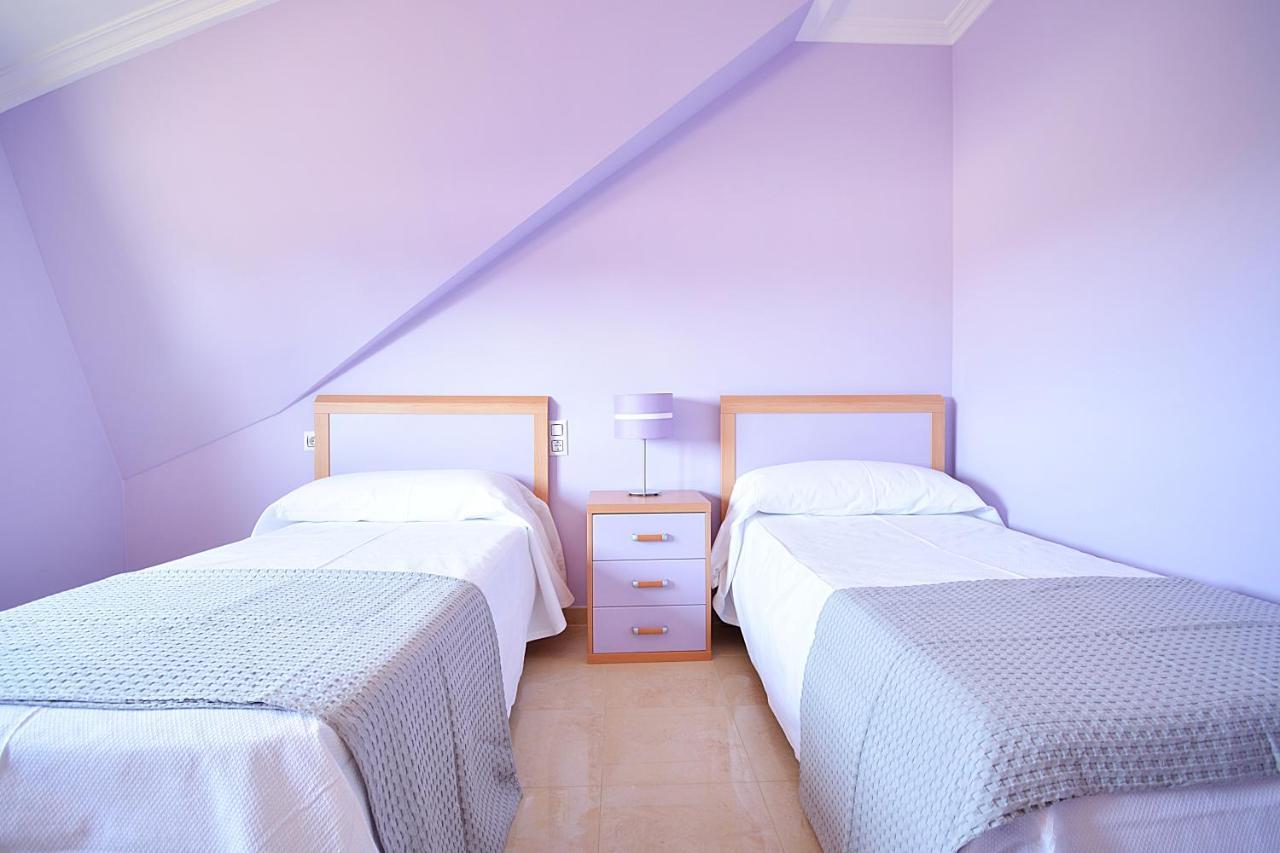 Galihost - Casa Con Precioso Jardin En Vilanova De Arousa Esterno foto